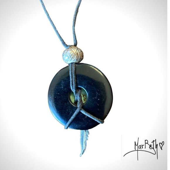 Southwest Bear Fetish w/ Sterling feather on Jet Pendant Adjustable Length NWOT - Picture 4 of 5